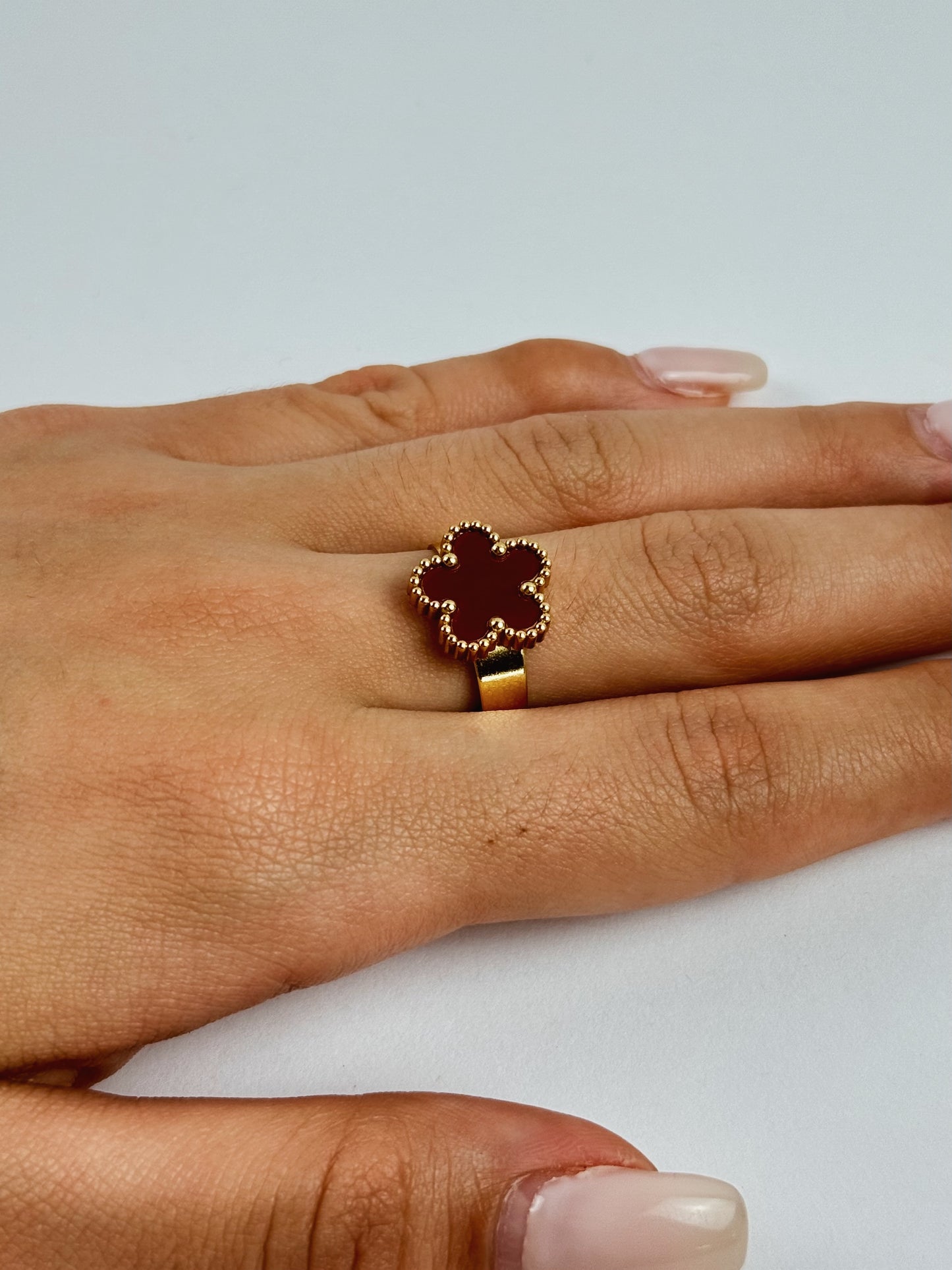 Clover Ring