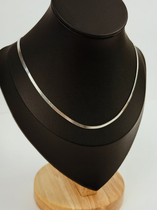 Sarahi Thin Necklace