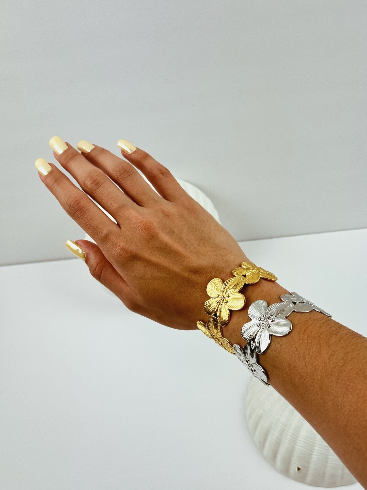 Flor de Sol - Cuff Bracelet