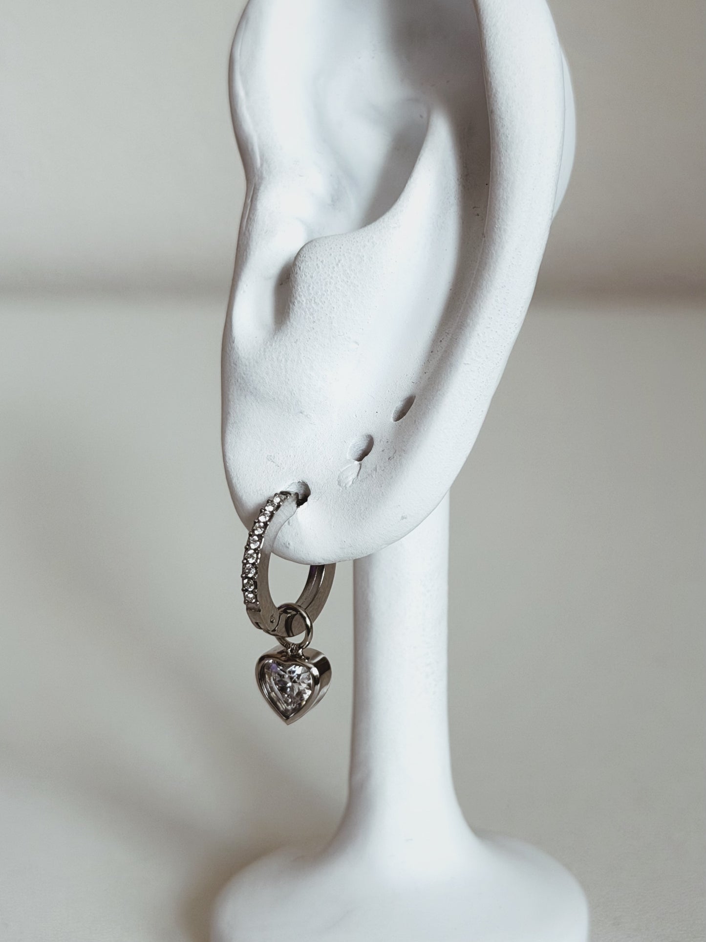 Anaya Hoops