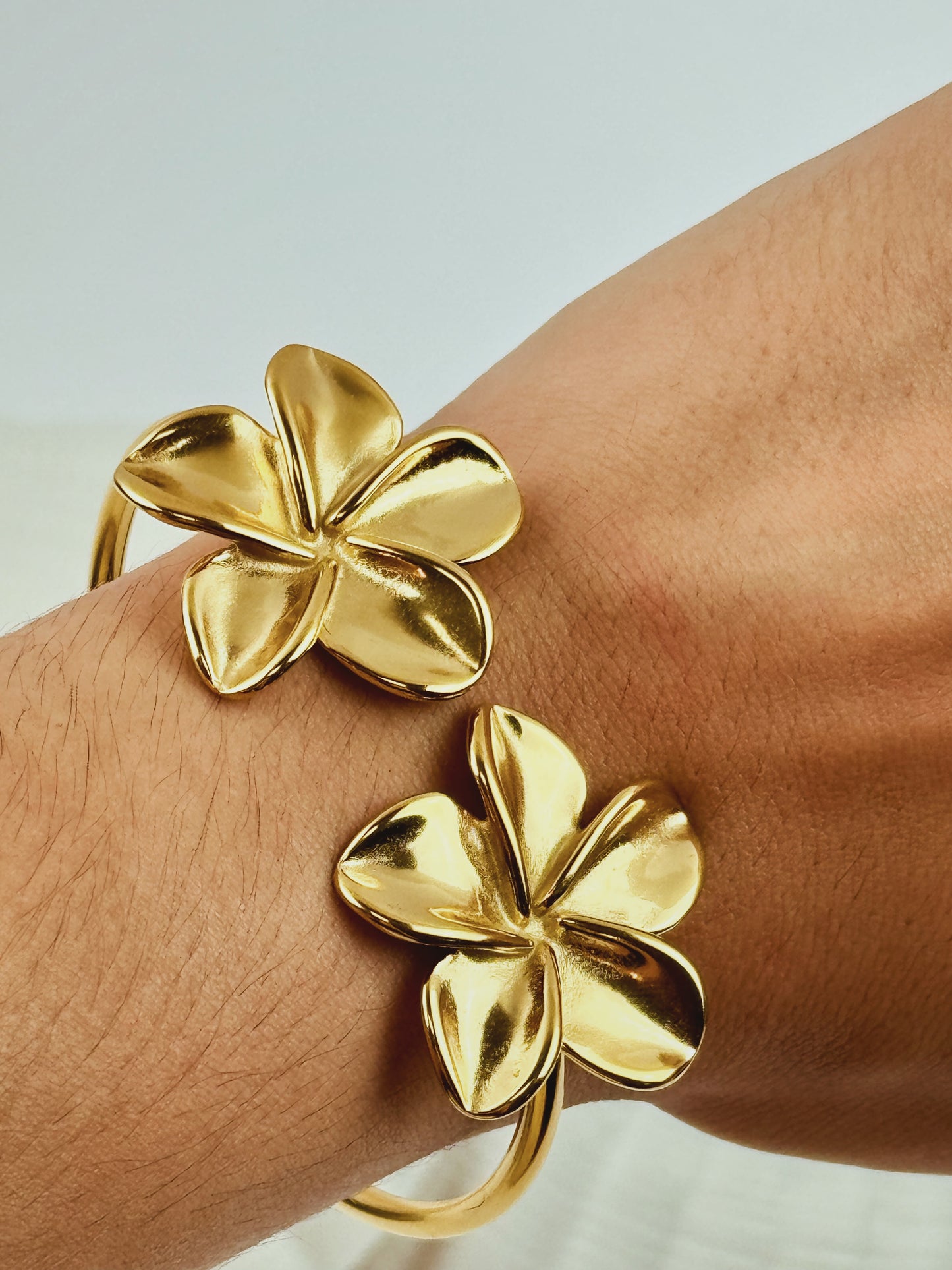 Flor Dorada - Cuff Bracelet