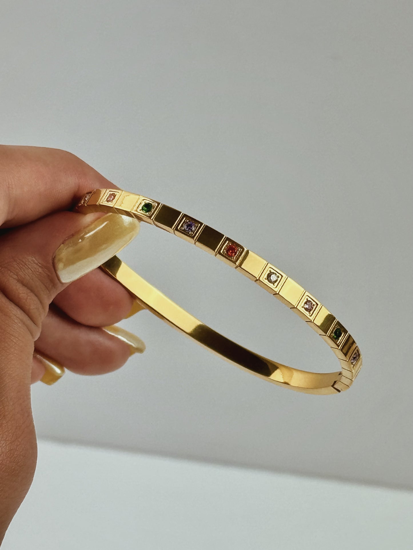 Aveline Bangle