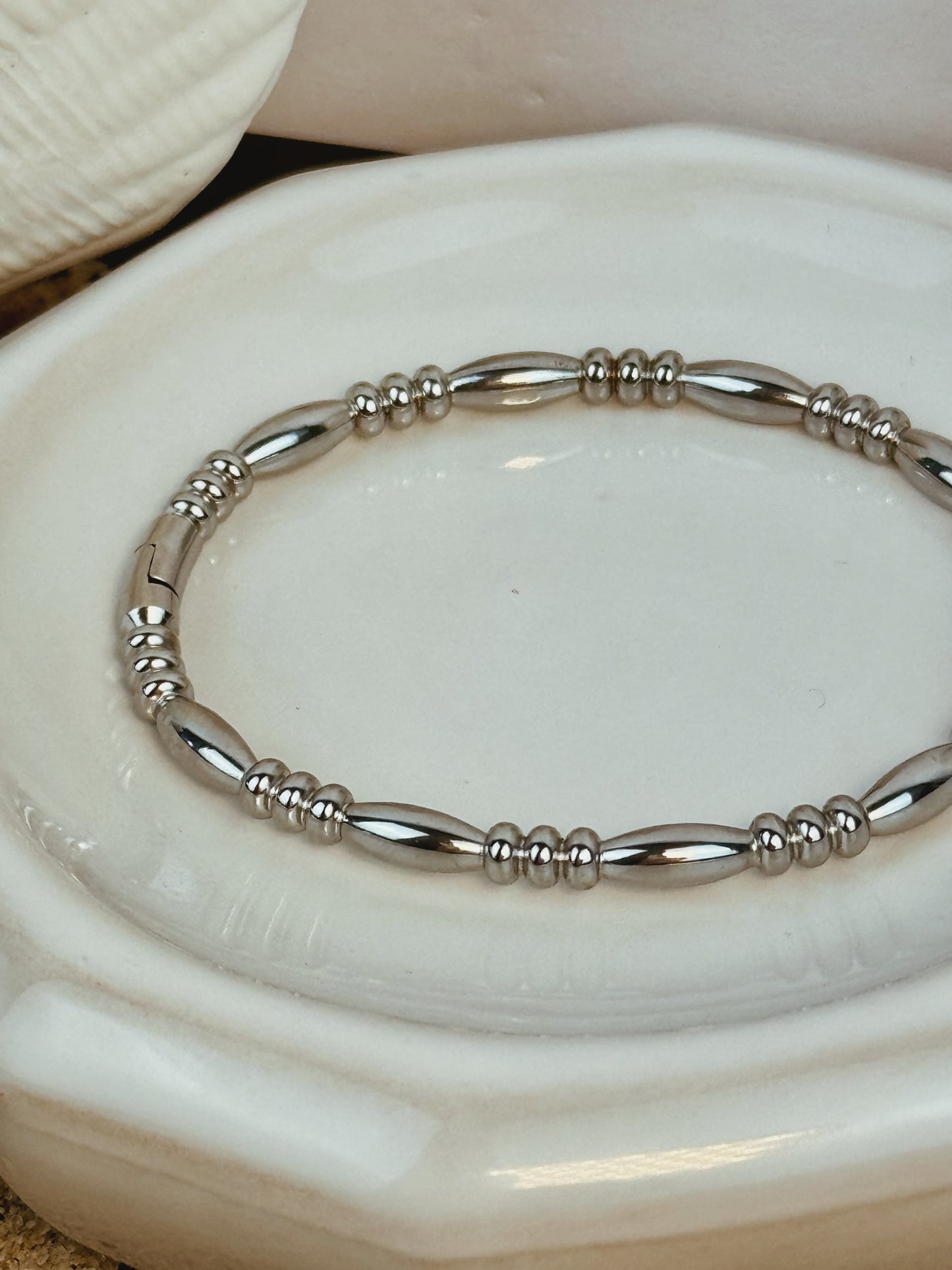 Leire Bangle Bracelet