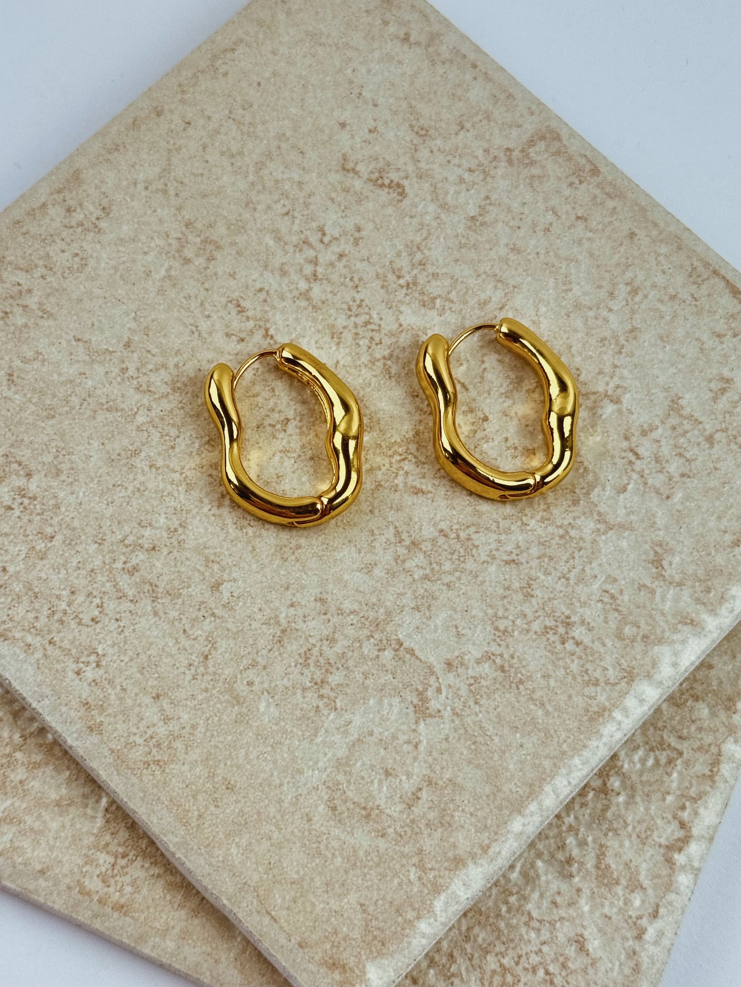 Scarlett Hoops