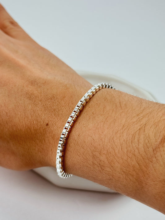 Simple Lumine Bracelet
