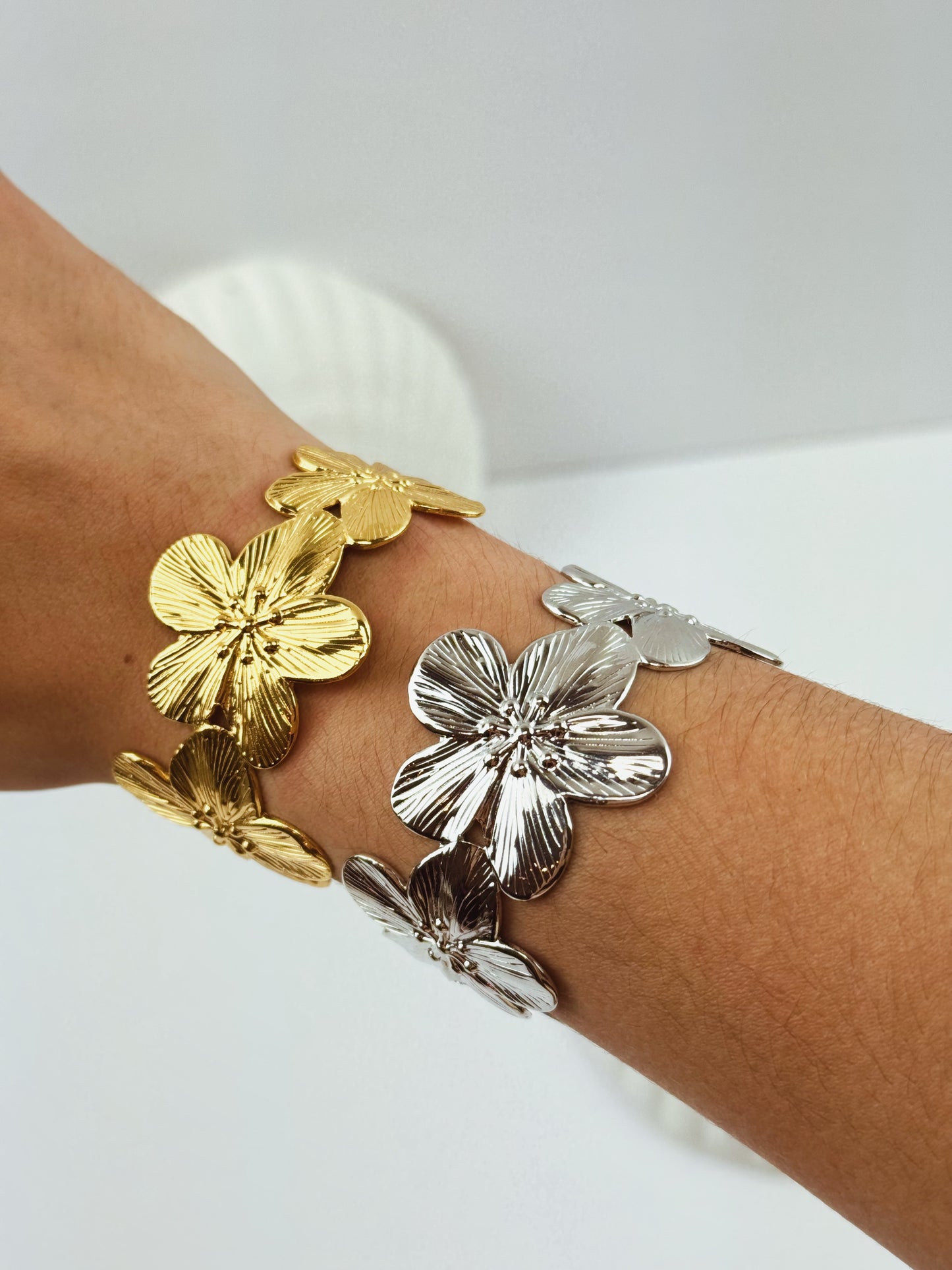 Flor de Sol - Cuff Bracelet