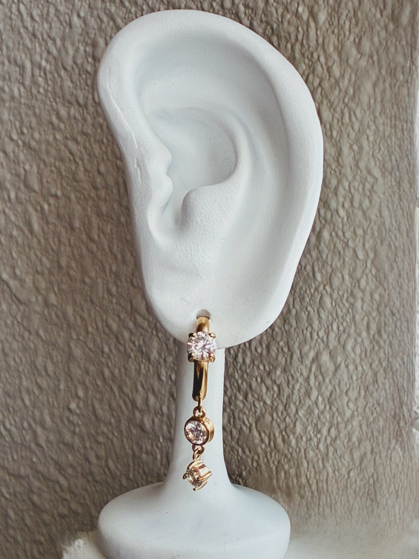 Alora Hoops