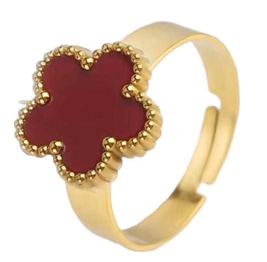 Clover Ring