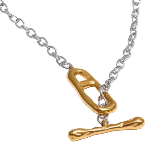 Julia Necklace